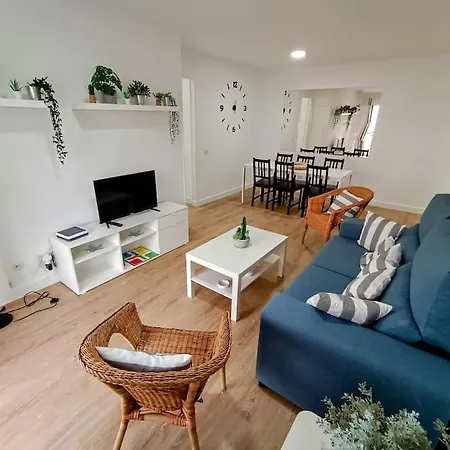 Dulos House Pool And Free Wifi Cho